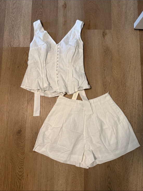 Commense Other - Commense White Linen-Blend Button Tank & High-Waist Shorts Set
